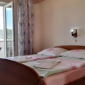 Maison d'hôtes Ljubica And, Supetarska Draga
