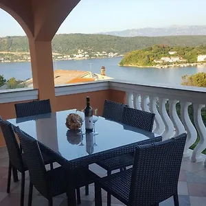  Apartment Precca
