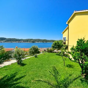 Cipcic-1 By Interhome Supetarska Draga