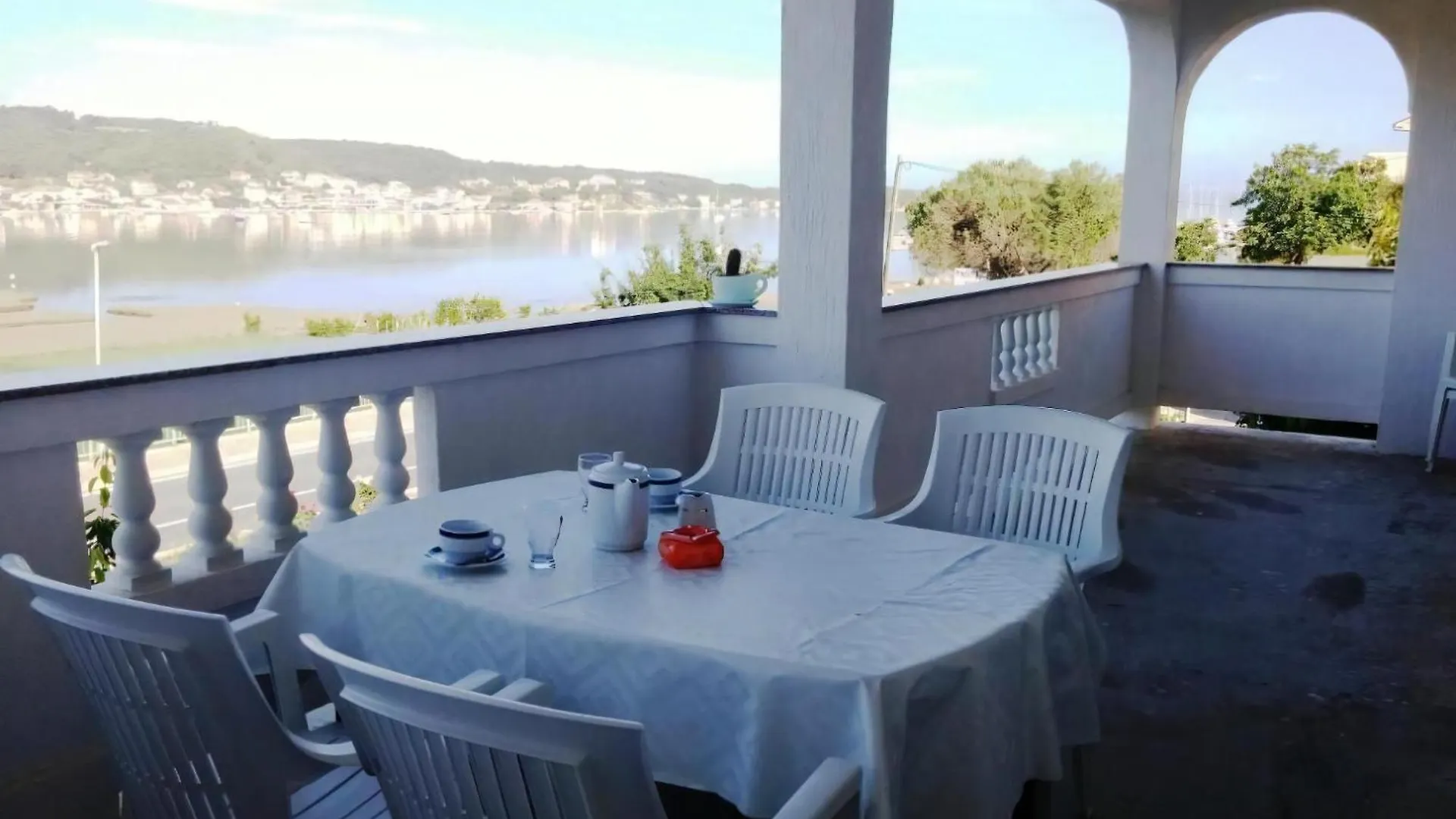 Wohnung Marica Mit Balkon Und Herrlichem Meerblick Supetarska Draga Croatia
